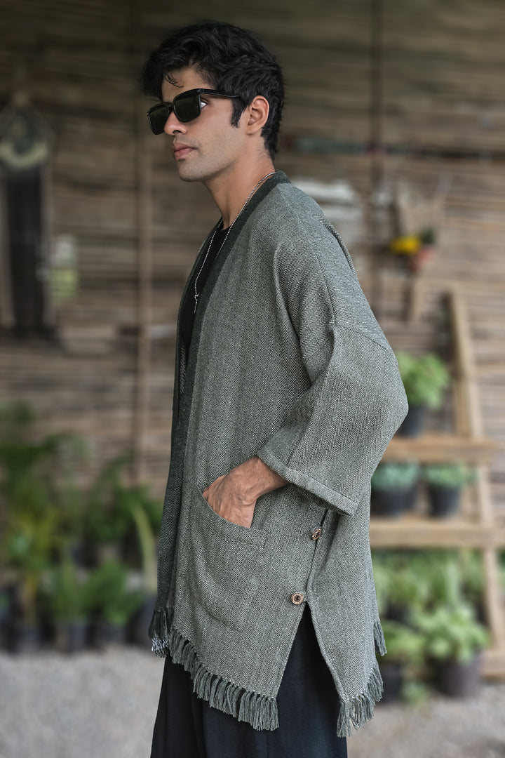 Kimono – Grey, side view showing the buttoned side seam